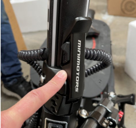 Locking Handle of Folding System Assembled - Dualtron