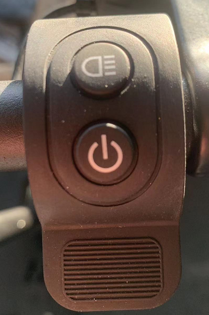 Thumb accelerator compatible with Dualtron Dolphin