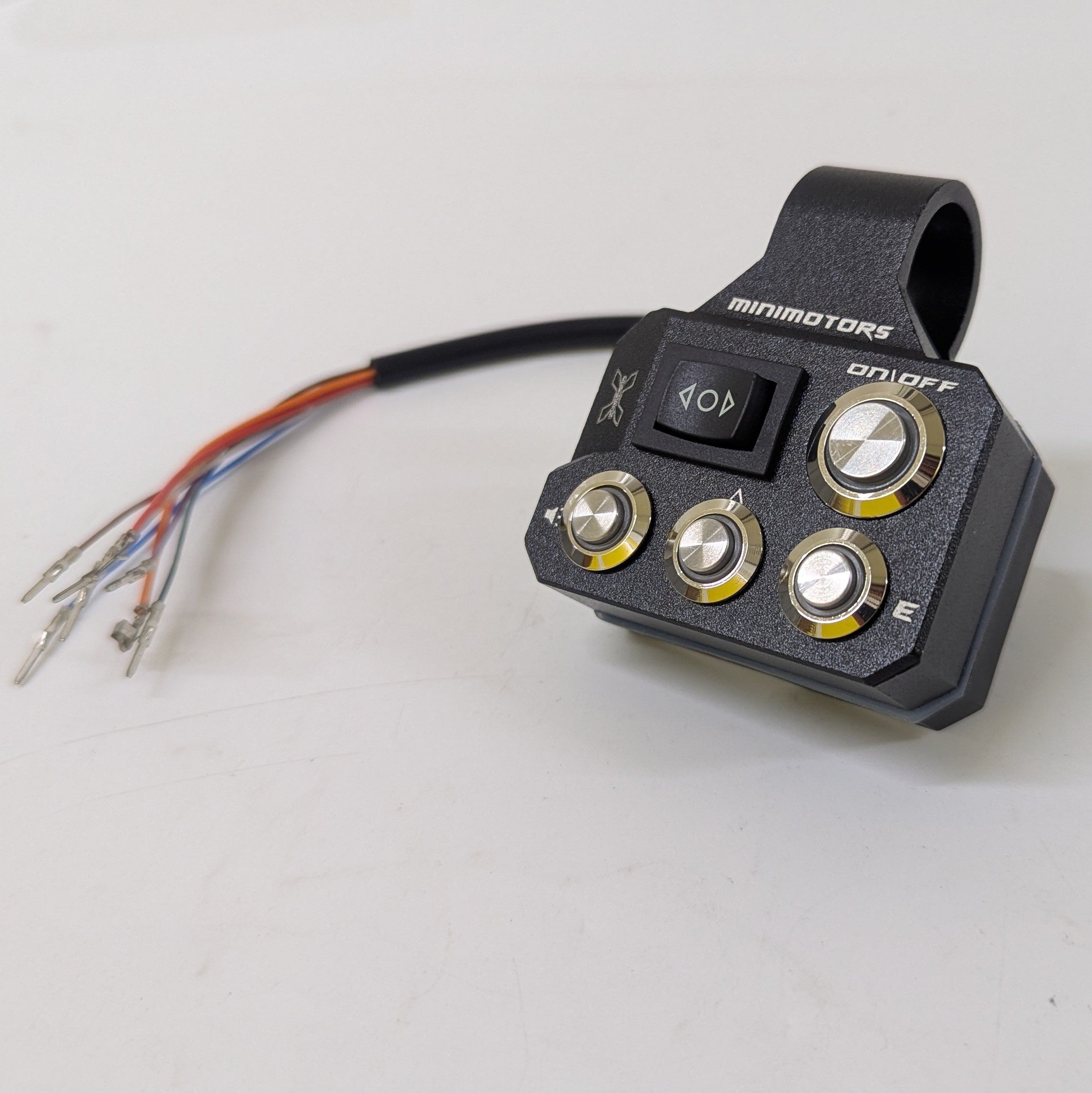Multipřepínač Dualtron X2