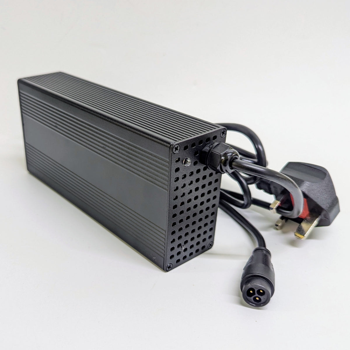 72V Fast Charger 83V5A LP16 UK - DISPLAY | 03.006.00111