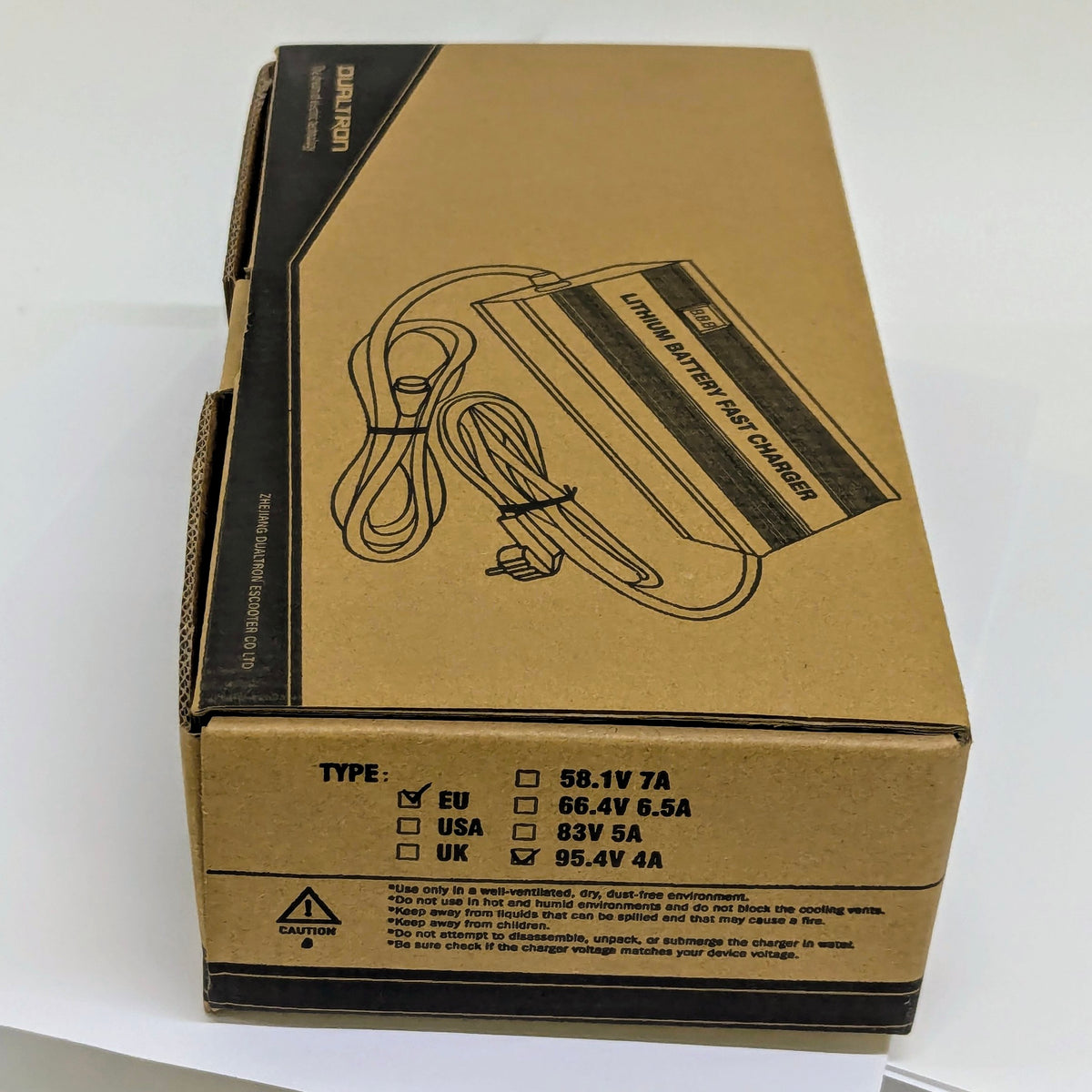 84V rychlonabíječka 95.4V4A LP16 UK DISPLAY